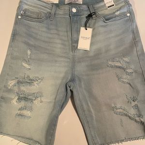 Judy blue Bermuda shorts